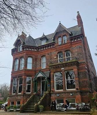 Lakeside Suite by Sefton Park Hotel